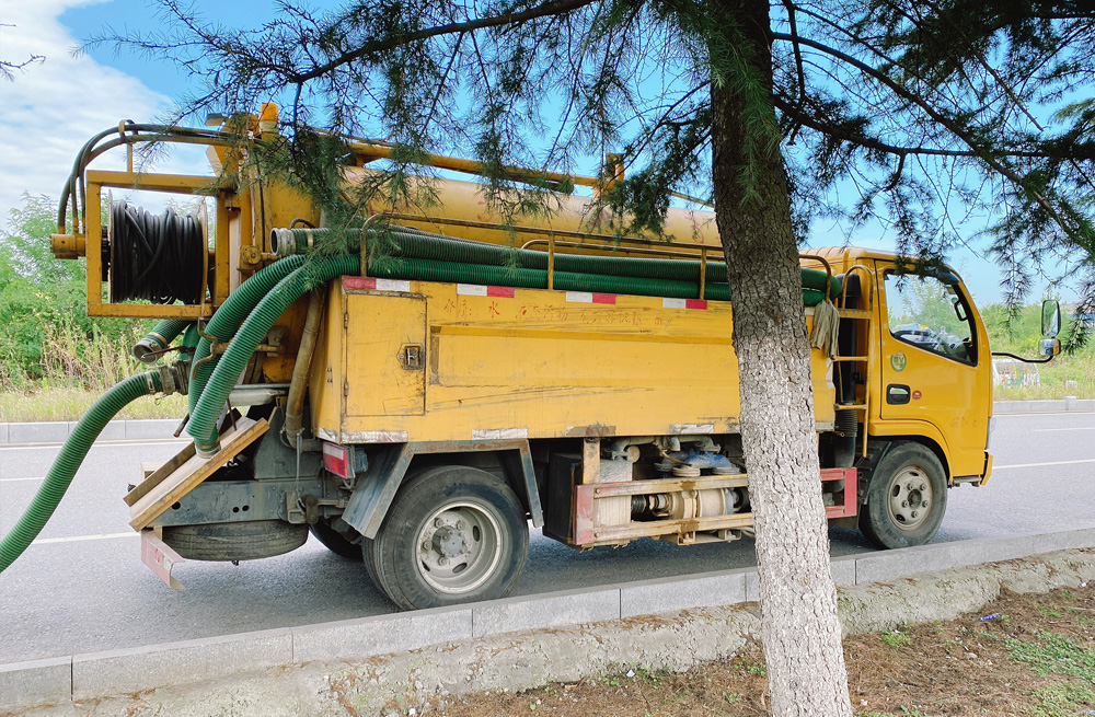 283滨江村清洗抽粪车